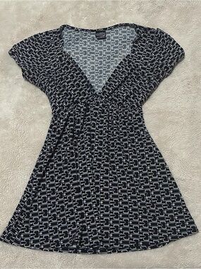 Black & White Geometric Babydoll Top